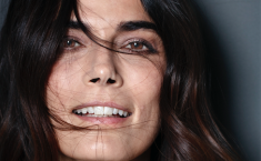 Valeria Solarino in tourn&eacute;e in Sicilia. "La mia Isola bellissima e dimenticata. Poche infrastrutture e viaggi al Nord per potersi curare"