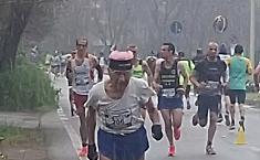 A 85 anni sfida la pioggia e completa i 10 km: l'impresa di Francesco Scarcipino Pattarello al Grand Prix Sicilia