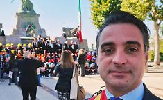 Nessun caso Delmastro in Sicilia, Fratelli d'Italia sospende la revoca e riammette il presidente del consiglio sospeso
