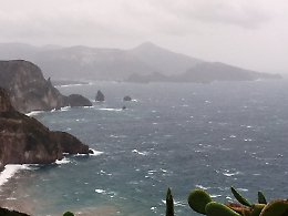 Maltempo, sospesi i collegamenti via mare con Egadi, Eolie e Ustica