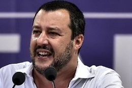Bimbi uccisi dal Suv, Salvini:  «Nove anni di condanna? Una vergogna»