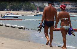 Siracusa, polizia multa coppia di turisti tedeschi in giro per la Sicilia