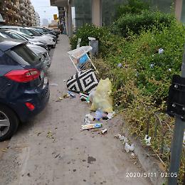 Catania: degrado e sporcizia nelle vie del centro