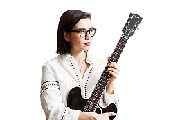 Roberta Finocchiaro, l'anima che sprizza groove, funk e ballate