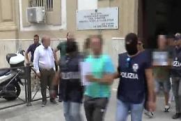 Mafia: “soffiate” ai boss di Brancaccio, arrestato un ex poliziotto
