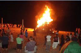 San Lorenzo e Ferragosto a Sciacca, spiagge aperte ma niente fal&ograve; n&eacute; altoparlanti: scatta l'ordinanza anti-degrado