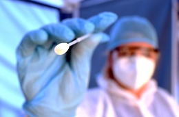 Screening anti covid a tappeto in 112 comuni siciliani: pure in case di riposo