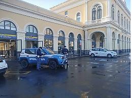 Catania, ruba ferro da cantiere del Comune insieme a 13enne: arrestato