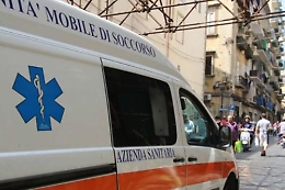 Catania, Mercedes contro Mini Cooper: ferita una giovane donna