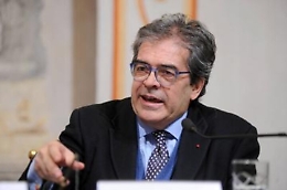 Nessun demansionamento, archiviato processo a Enzo Bianco