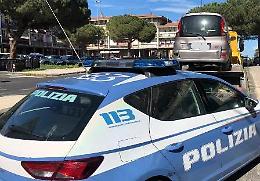 Catania, fermato al Villaggio Zia Lisa aizza la folla contro i poliziotti