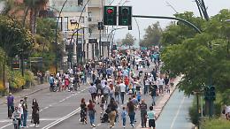 Catania, l'assalto domenicale al Lungomare chiuso al traffico: c'è voglia di uscire
