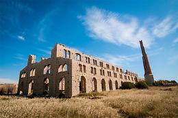 La “cattedrale in riva al mare” set degli omicidi di Montalbano