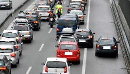 Tangenziale Catania, ritirate patenti ai “furbi” della corsia d'emergenza