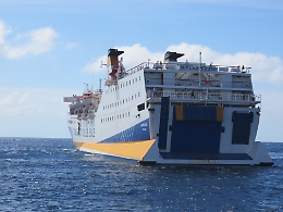 Traghetto diretto a Lampedusa rientra per guasto al motore: Pelagie isolate