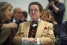 Morto Philippe Daverio, il critico d'arte della polemica sui "cannoli a canne mozze"