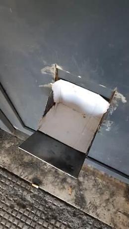 Catania, bunker con "feritoia" per spacciare droga: un arresto a Librino