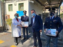 Catania, azienda dona 1500 visiere protettive alla Polizia