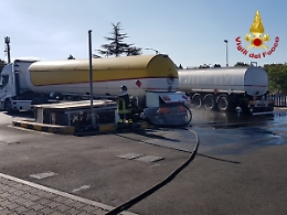 Autocisterna perde gas a Mascalucia: intervengono vigili del fuoco