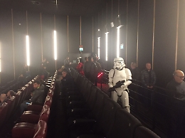 Sorpresa al cinema a Catania: i personaggi di Star Wars entrano in sala