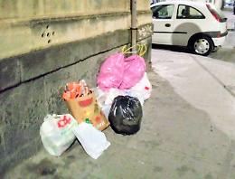 Catania: micro discarica in Via Gorizia