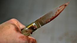 Scicli, colpo di coltello al "rivale" del padre: denunciato