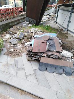 Palaghiaccio, comune di Nicolosi: ogni commento è superfluo