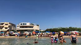Lido di Noto (SR): menefreghismo delle norme anti-Covid 19