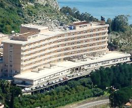 Ospedale di Taormina, infermiere aggredito da parente di paziente