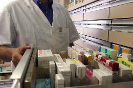 In Sicilia ci si abbuffa anche di farmaci: spesa annua di 2,3 mld per i medicinali