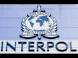 Catania, si presenta in un negozio di libri e dischi: "Sono dell'antiterrorismo, siete un obiettivo dei kamikaze"