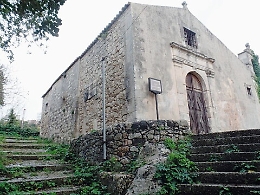 Una chiesetta piena di storia e di storie