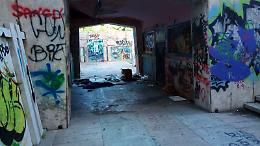 Catania, fontana di Largo Paisiello: ripulita ma gi&agrave; degradata