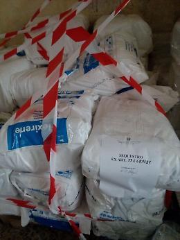 Cinque tonnellate di buste di plastica illegali sequestrate a Catania