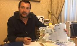 Migranti, mercantile dirottato va a Malta
Salvini: «Siete pirati: scordatevi l'Italia»