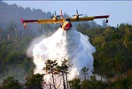 Incendio vicino Marineo: evacuate famiglie e scout