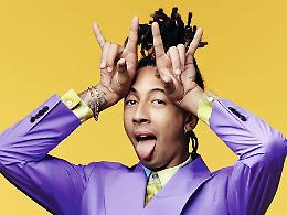 Il viaggio di Ghali: dai quartieri tunisini della rivoluzione araba alla periferia di Milano. Con la musica nel cuore