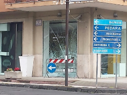 S.G. La Punta, furto con spaccata in negozio di scarpe: &egrave; l'11esimo in due anni