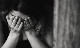 Aci Catena, ragazza sparita da festa ritrovata "confusa": si teme stupro