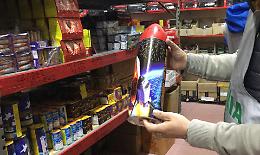 Misterbianco, in un capannone sequestrati 650 chili di fuochi d'artificio