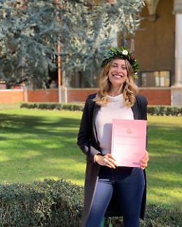 Valentina Allegri, festa di laurea con un grande assente....