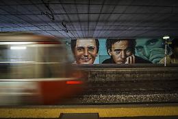 Violentata dentro ascensore Circumvesuviana: dopo chiama madre in lacrime