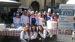 Licata, che successo per "trucco e parrucco"