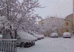 Ondata di gelo, la Sicilia si sveglia con la neve anche bassa quota