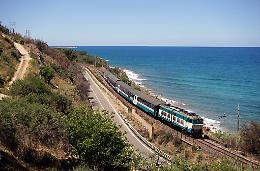 Stangata in Sicilia sui “forzati” dei treni 
regionali: da gennaio biglietti più cari del 10%