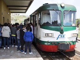 ”Le storie sotto il vulcano” da leggere a bordo della Littorina