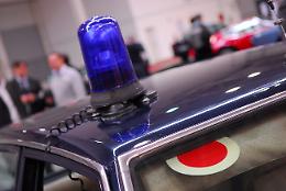 Catania, per "prevenire" il furto dell'auto aveva messo stemma e lampeggiante della Polizia: denunciato
