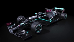 F1, la Mercedes in nero: «Il razzismo non ha posto nella nostra società»