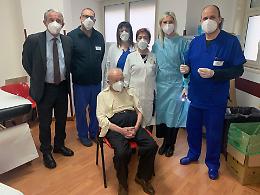Nonno Francesco, 102 anni, ora ha lo scudo anti covid: somministrata anche la seconda dose del vaccino