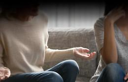 Catania, vessata dalla suocera che le chiedeva esame Dna del nipotino